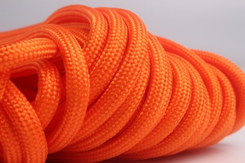 oranžový paracord