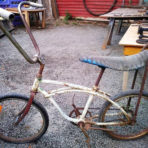 starodávny bicykel z minulého storočia