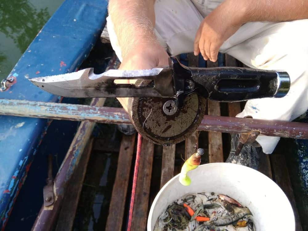 Magnet fishingový objav noža z Maďarska